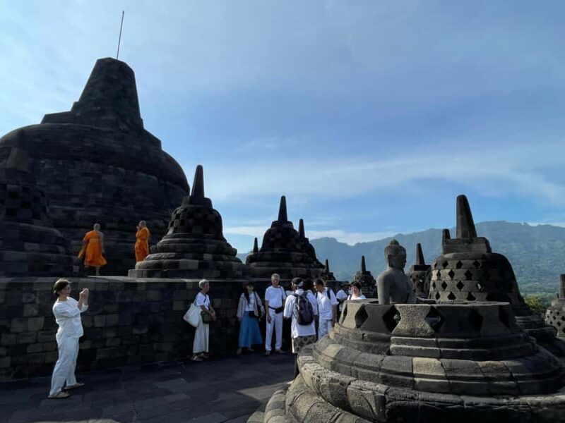 Yogyakarta: Borobudur Sunrise From Setumbu Hill Shared Tour - What to Expect in Terms of Experience