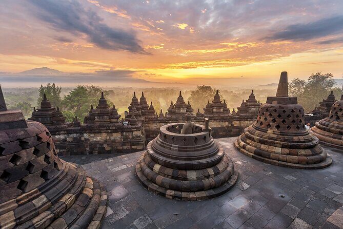 Yogyakarta Borobudur sunrise Guarantee Climb up and Prambanan - Who Is This Tour Best Suited For?