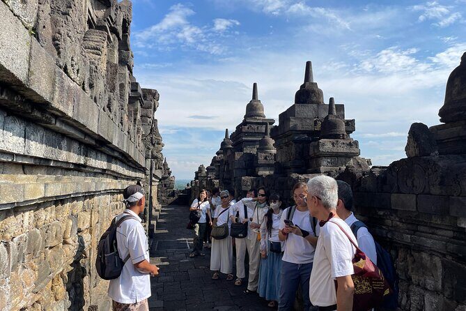 Yogyakarta: Borobudur Sunset Shared Guided Tour - What Makes This Tour Stand Out?