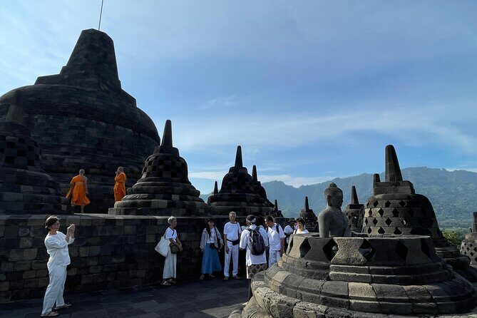 Yogyakarta: Borobudur Sunset Shared Guided Tour - Good To Know