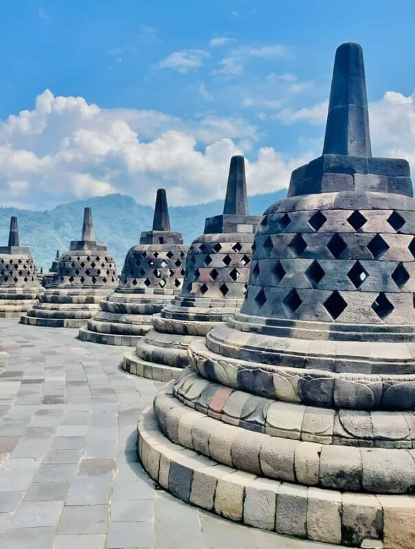 Yogyakarta: Borobudur Temple & Setumbu Hill Sunrise Tour - Introduction: Why This Tour Stands Out in Yogyakarta