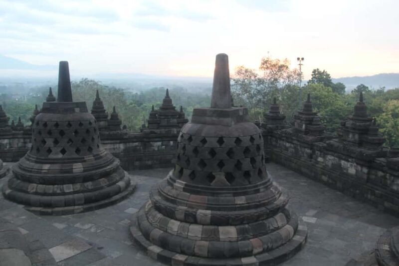 Yogyakarta: Borobudur Temple Sunrise Tour with Breakfast - FAQ