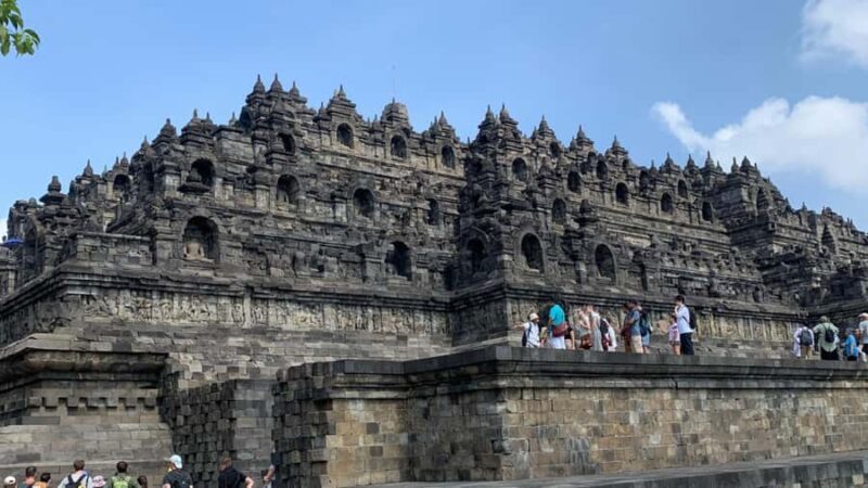 Yogyakarta: Borobudur Temple Tour with Hotel Pickup - The Itinerary: What to Expect