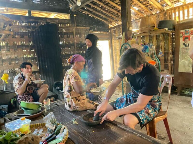 Yogyakarta: Borobudur Village Cycling Tour+Eco Cooking Class - A Detailed Look at the Borobudur Village Cycling & Cooking Tour