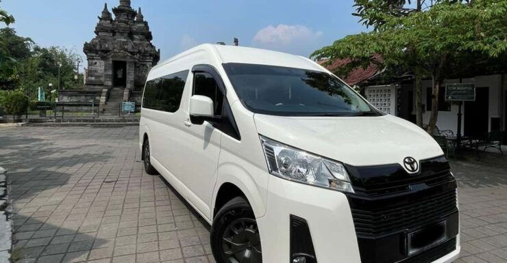 Yogyakarta: Borobudur VIP Climb Up and Prambanan Temple Tour - Itinerary Highlights