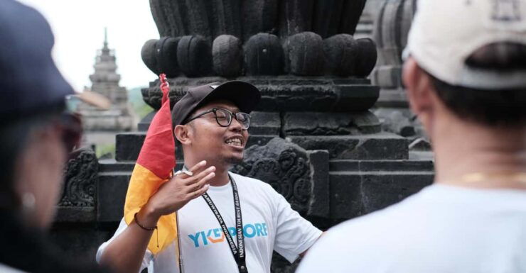 Yogyakarta: Borobudur Yard and Prambanan Temple Tour - Itinerary and Schedule
