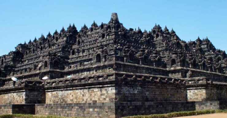 Yogyakarta: Breakfast at Borobudur & Prambanan Private Tour - Experience Highlights