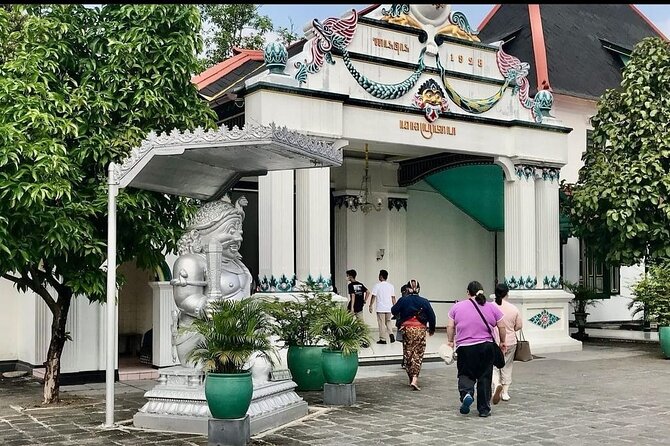 Yogyakarta City and Prambanan Temple Sunset Tour - Tour Itinerary