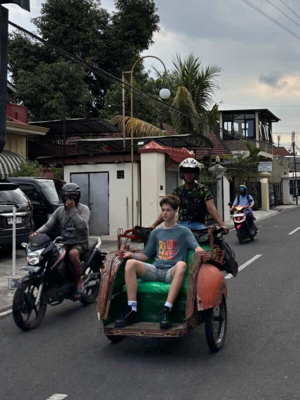 Yogyakarta: City Highlights with Pedicab and Guided Tours - Final Thoughts