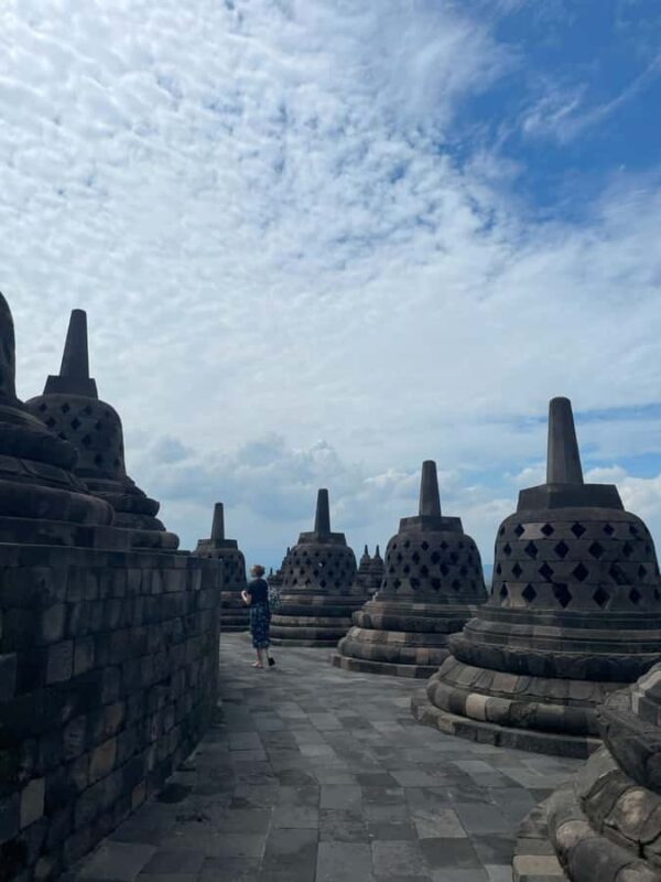 Yogyakarta City Tour : Borobudur and Prambanan Temple - Borobudur: The worlds largest Buddhist temple
