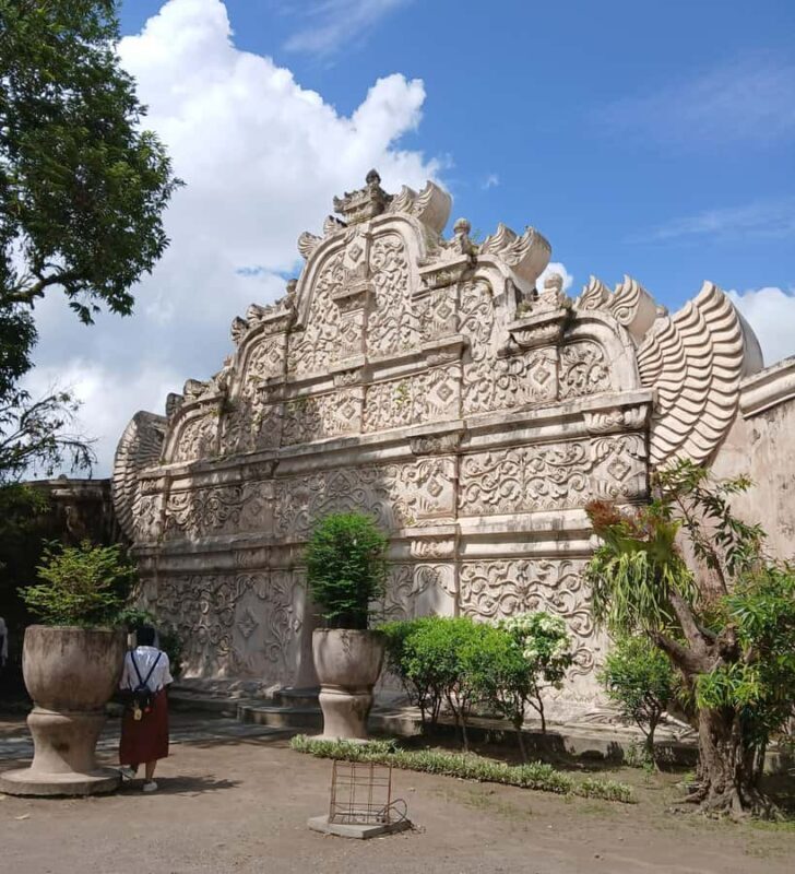 Yogyakarta: City Tour with Palace, Batik, and Keris - Good To Know