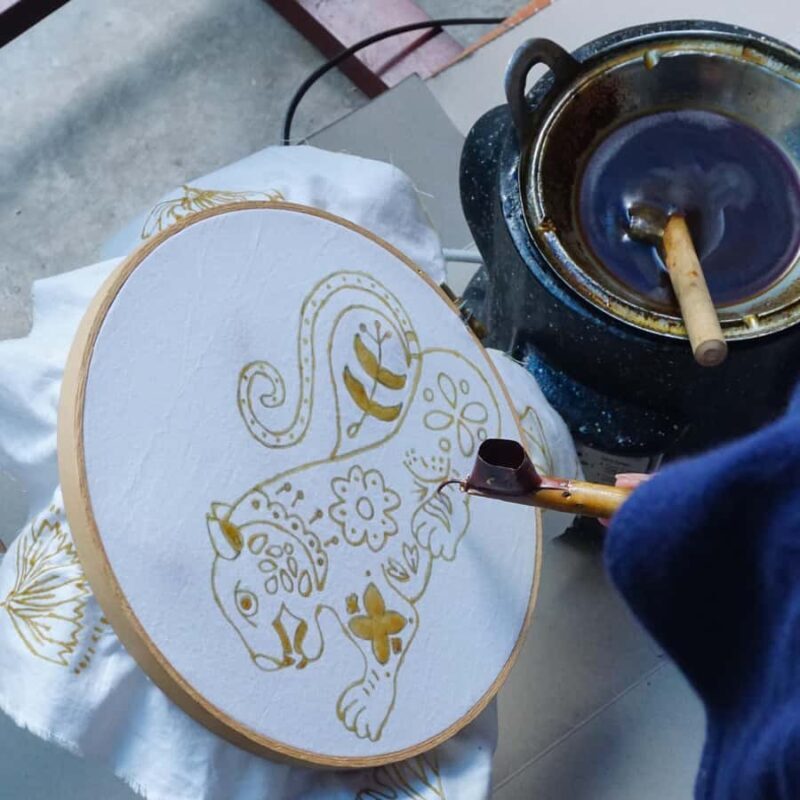 Yogyakarta: Contemporary Batik Workshop with Natural Dyeing - The Experience in Detail