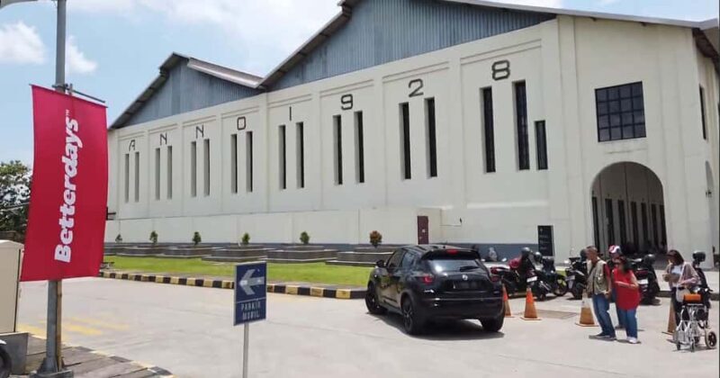 Yogyakarta: De Tjolomadoe & Vredeburg Fort Museum Tour - Exploring De Tjolomadoe: A Glimpse into Java’s Industrial Past