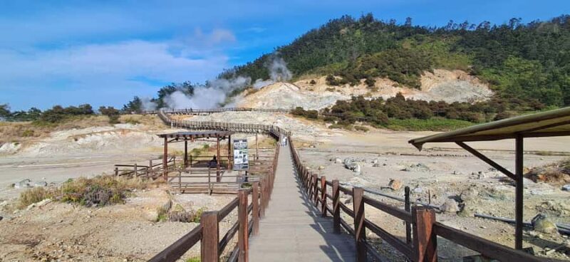 Yogyakarta : Dieng Plateau Tour (Natural Beauty of Java) - Volcanic Activity: Sikidang Crater