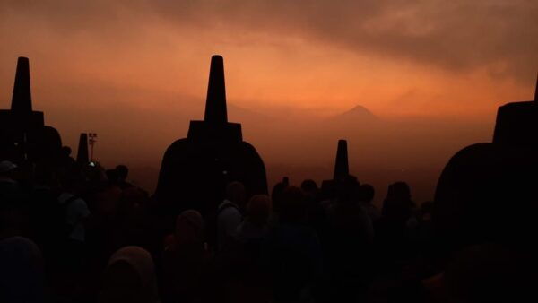 Yogyakarta Experience One Day Tour Borobudur and Prambanan - Important Visitor Information