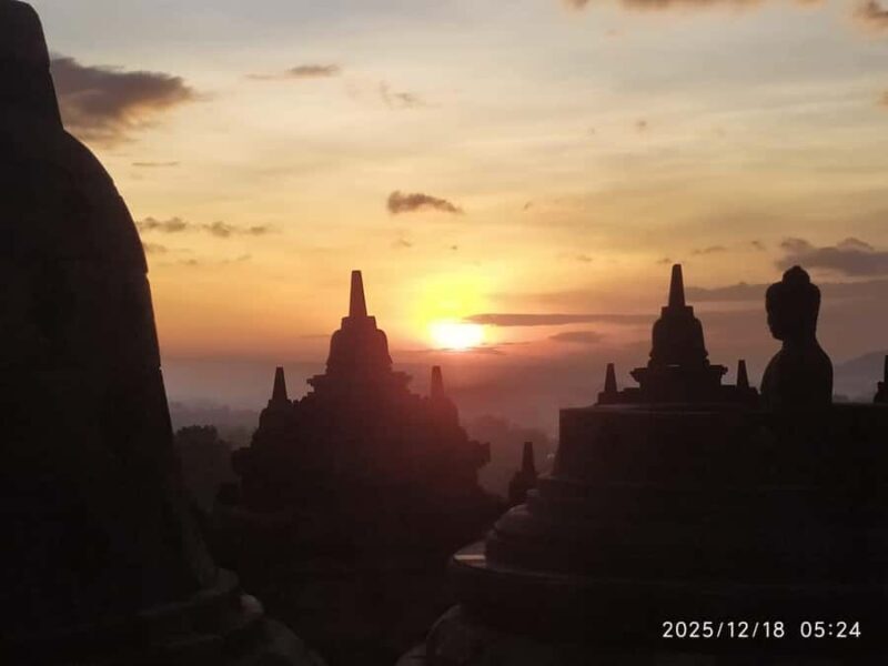 Yogyakarta: Guaranteed Sunrise From Borobudur and Prambanan - An In-Depth Look at the Tour Experience