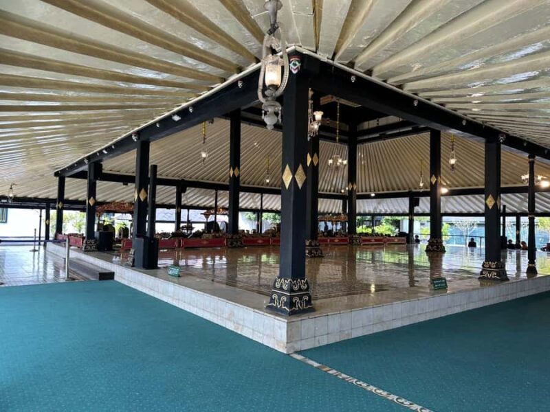 Yogyakarta: Inclusive Heritage Discovery Tour - Deep Dive into Each Stop