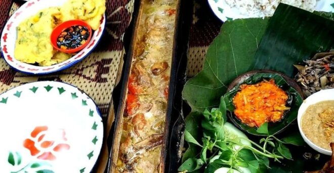 Yogyakarta: Javanese Cooking Class & Market Tour - Activity Description