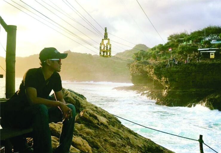 Yogyakarta: Jurang Tembelan, Pine Forest, and Timang Beach - Tour Experience