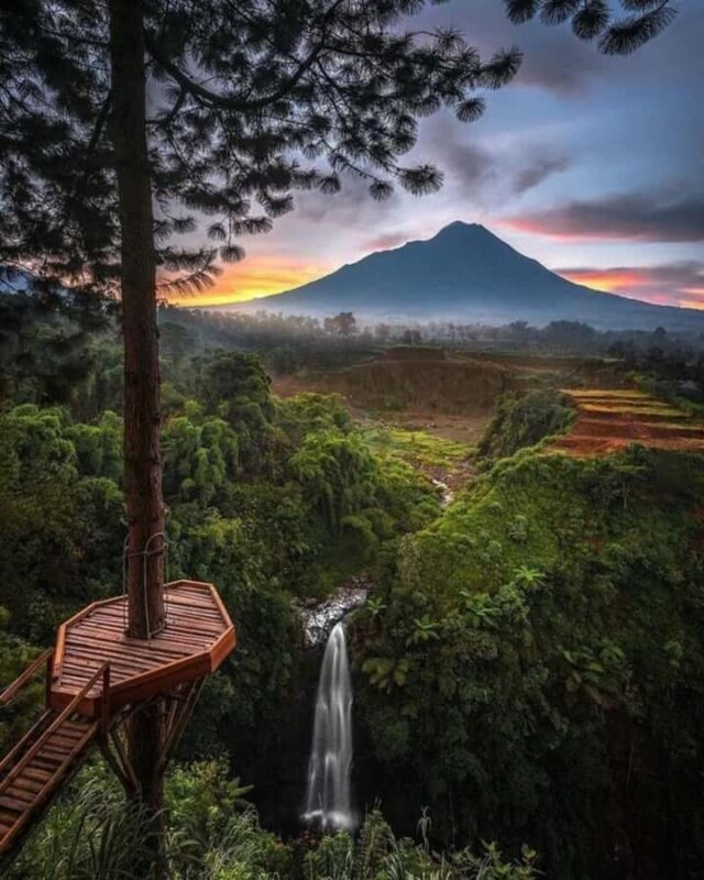 YOGYAKARTA; KEDUNG KAYANG WATERFALL AND SELOGRIYO TEMPLE. - Good To Know