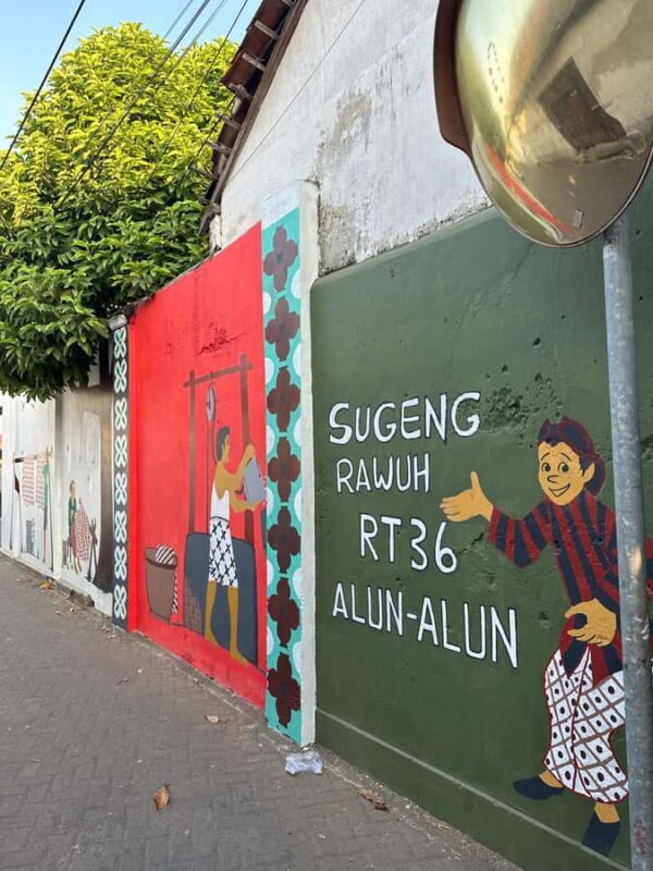 Yogyakarta Kotagede Walking Tour: Royal city & Locals Life - Practicalities and What to Bring