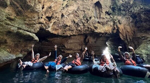 Yogyakarta: Merapi Sunrise and Pindul Cave Tubing - Questions You May Have