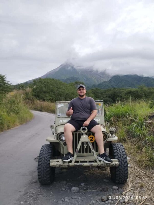 Yogyakarta: Merapi Sunrise Jeep and Trek with Lunch - Coffee Break and Cultural Insights