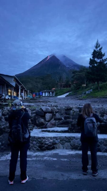 Yogyakarta: Merapi Sunrise, Plaosan Cycling & Prambanan Tour - FAQ