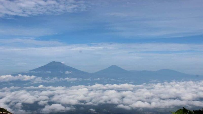 Yogyakarta: Mount Andong Sunrise or Daytime Hike Tour - The Summit and Its Spectacular Views