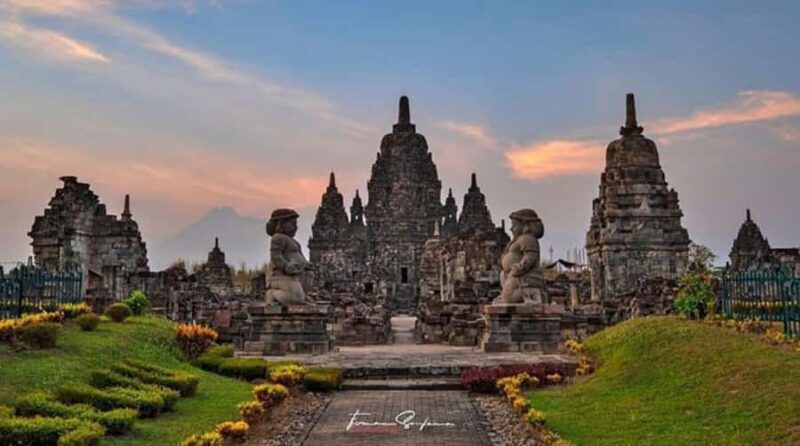 YOGYAKARTA; NGLANGGERAN ANCIENT VOLCANO AND PRAMBANAN TEMPLE - Authentic Traveler Experiences