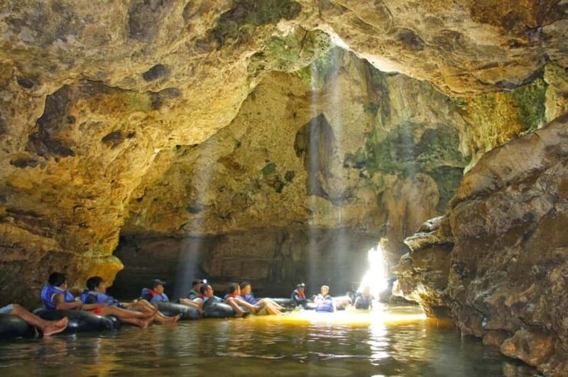 Yogyakarta: Nglanggeran ancient volcano & Pindul cave tour - Practical Considerations and Tips