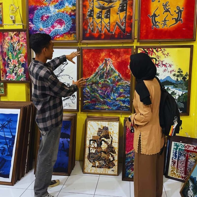 Yogyakarta: Night Walking & Street Food Tour - Introduction: What To Expect from the Tour