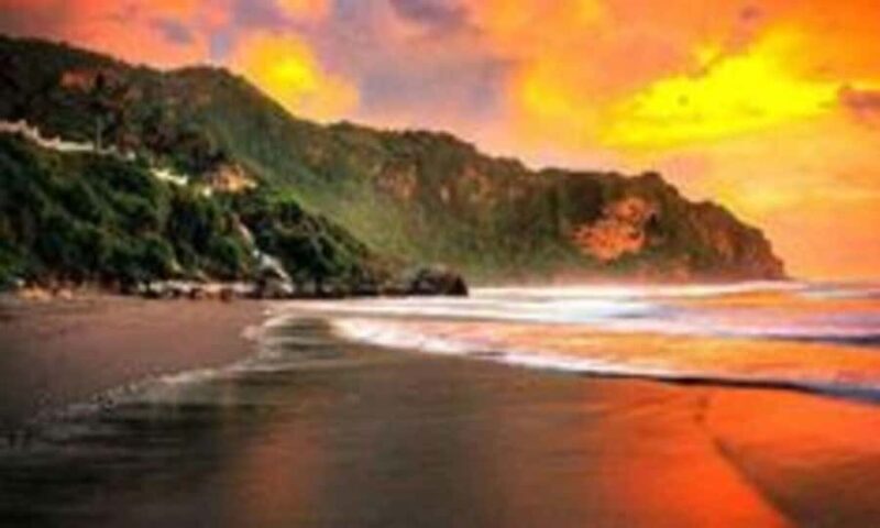 Yogyakarta: Parangtritis Beach Sunset Experience - An In-Depth Look at the Parangtritis Beach Sunset Experience