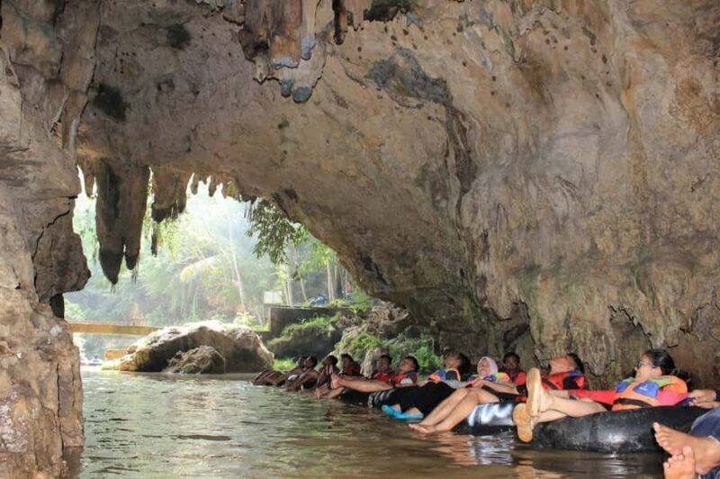 Yogyakarta : pindul cave and oyo river adventure trip - Frequently Asked Questions