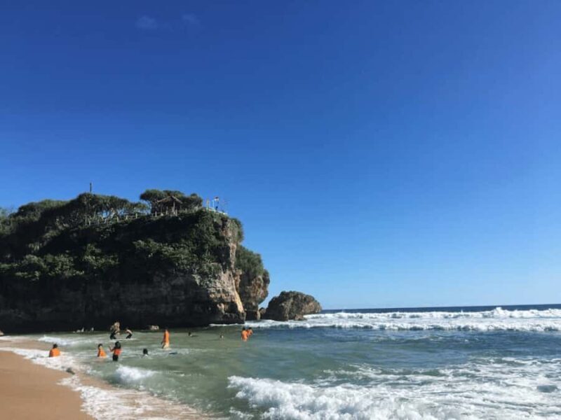 Yogyakarta: Pindul Cave, River Tubing & Drini Beach Tour - Good To Know