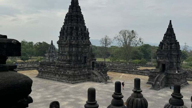 Yogyakarta: Prambanan Temple, Kota Gede & Beach Tour - Good To Know