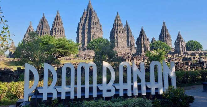 Yogyakarta: Prambanan Temple Morning Tour and Borobudur Tour - Booking Information