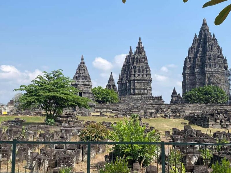 Yogyakarta: Prambanan Temple, Pindul Cave & Sunset Tour - FAQ