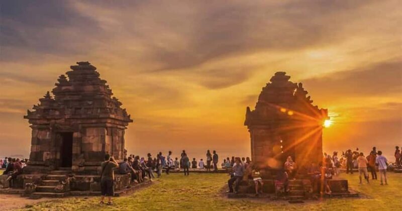 Yogyakarta: Prambanan Temple Tour and Golden Sunset - Good To Know