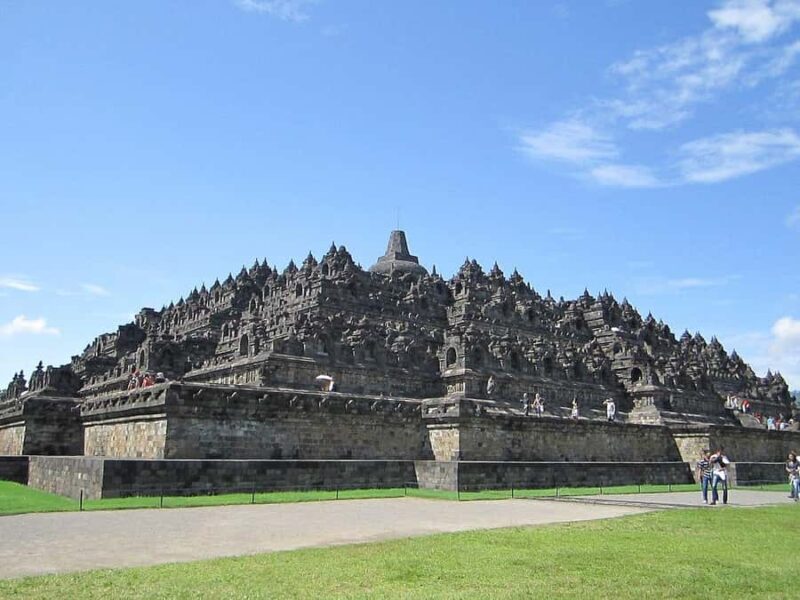 Yogyakarta: Private Tour with Borobudur and Prambanan - Exploring Yogyakarta’s Highlights with a Private Touch