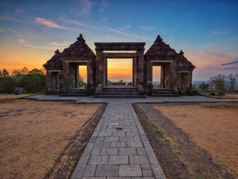 Yogyakarta: Ratu Boko Temple Entrance Ticket - Good To Know