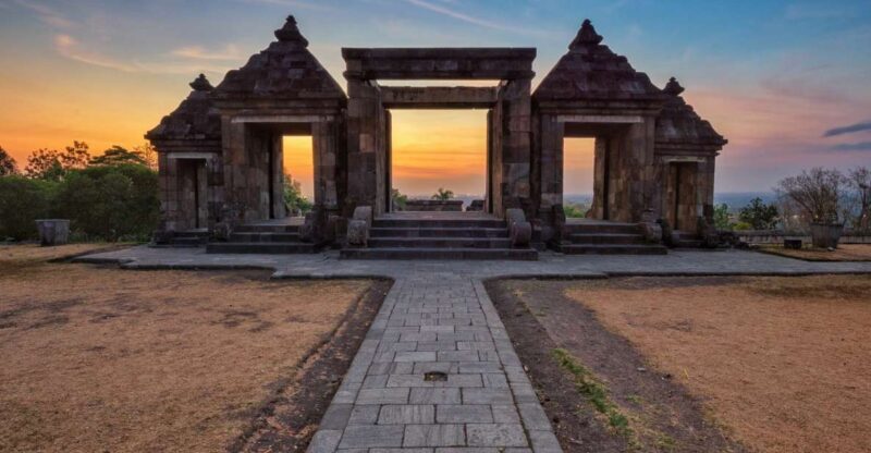 Yogyakarta: Ratu Boko Temple Entrance Ticket - Architectural Highlights and Cultural Significance