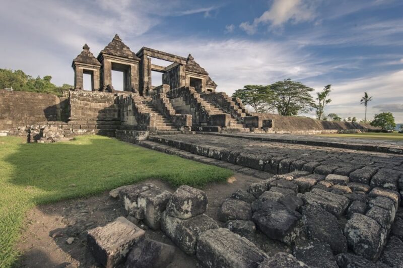 Yogyakarta: Ratu Boko Temple Entrance Ticket - Practical Tips for Visiting