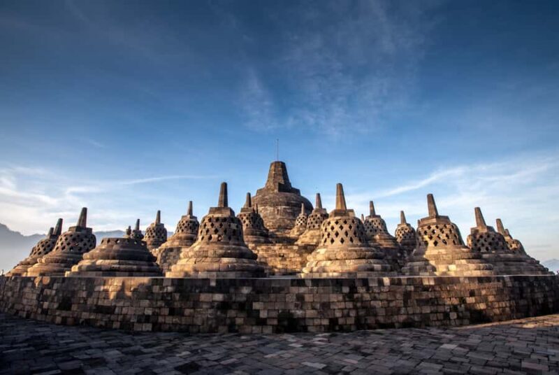 Yogyakarta: Setumbu Sunrise, Borobudur & Prambanan Day Tour - Good To Know