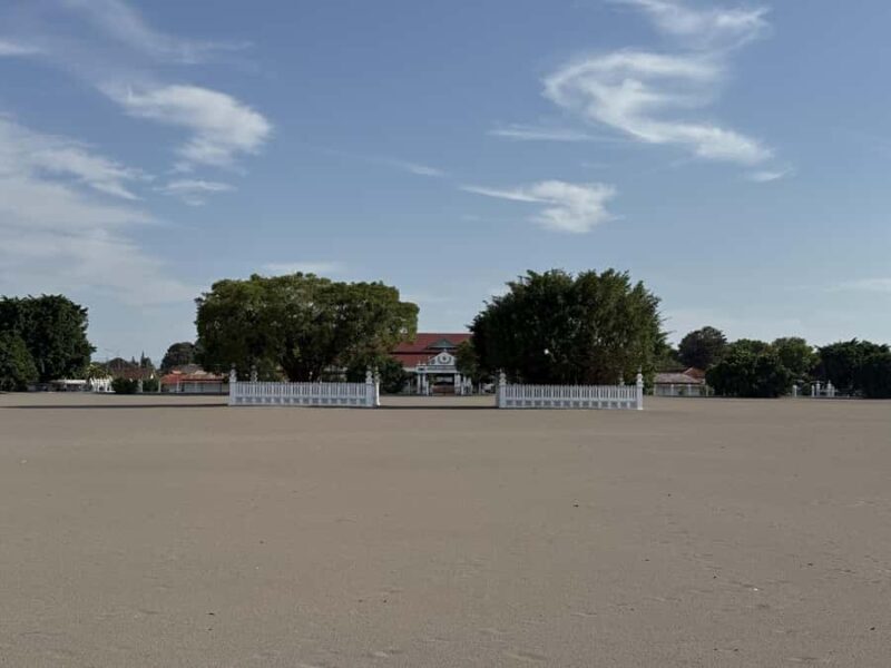 Yogyakarta: Sultan Palace and Water castle Guided Tour - Authentic Experiences and Hidden Gems