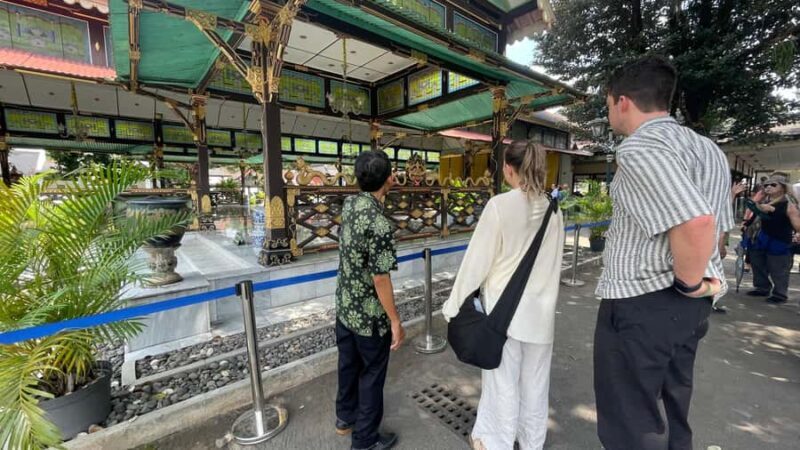 Yogyakarta: Sultan Palace and Water castle Guided Tour - Final Thoughts: Is This Tour Right for You?