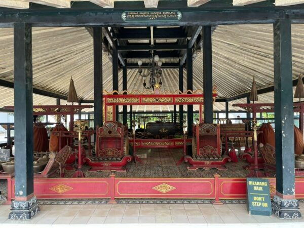 Yogyakarta: Sultan Palace, Water Castle and Prambanan Tour - Cancellation Policy