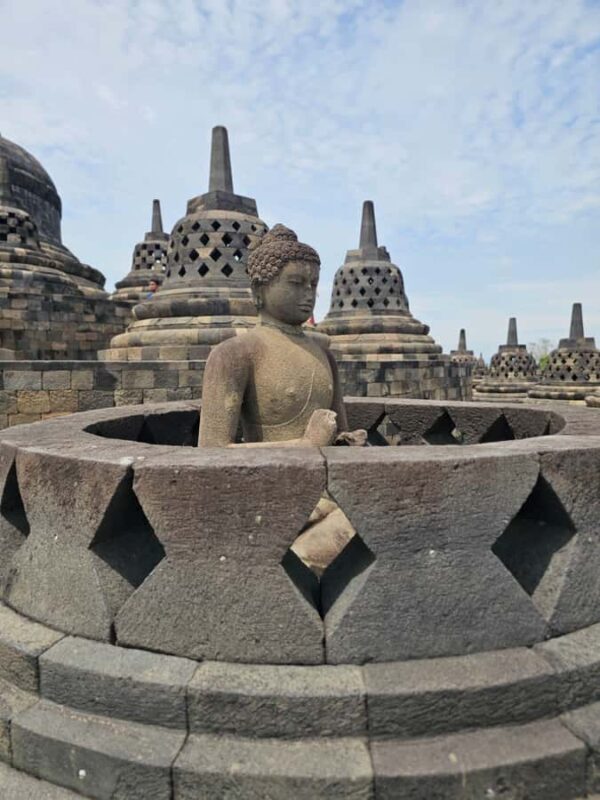 Yogyakarta; Sunrise from Borobudur Temple & Prambanan Guided - FAQ
