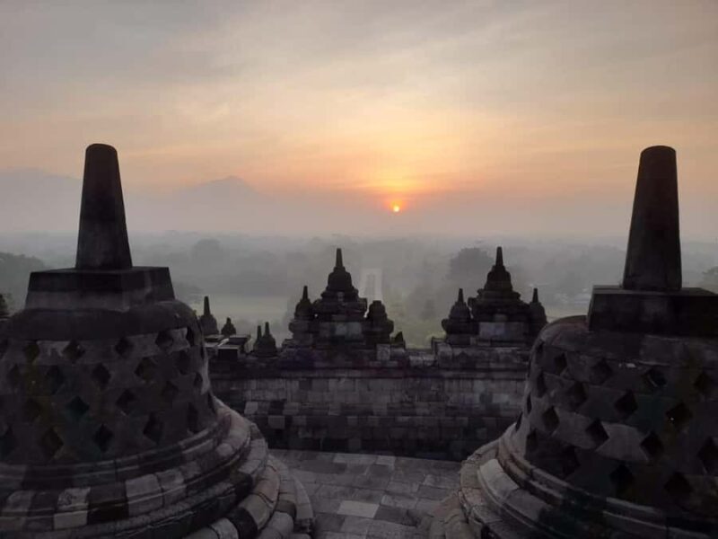 Yogyakarta: Sunrise From Borobudur, Volcano Jeep & Prambanan - Exploring Prambanan: The Hindu Temple Complex