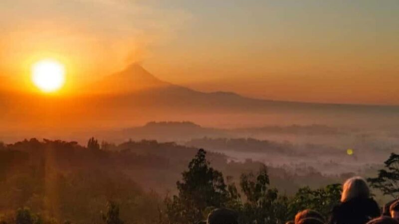 YOGYAKARTA; SUNRISE FROM THE HILL AND BOROBUDUR CLIMB UP.. - Who Should Consider This Tour?